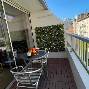 studio-plein-centre-avec-garage-piscine-et-gardien.hotels-rhonealpes.com/