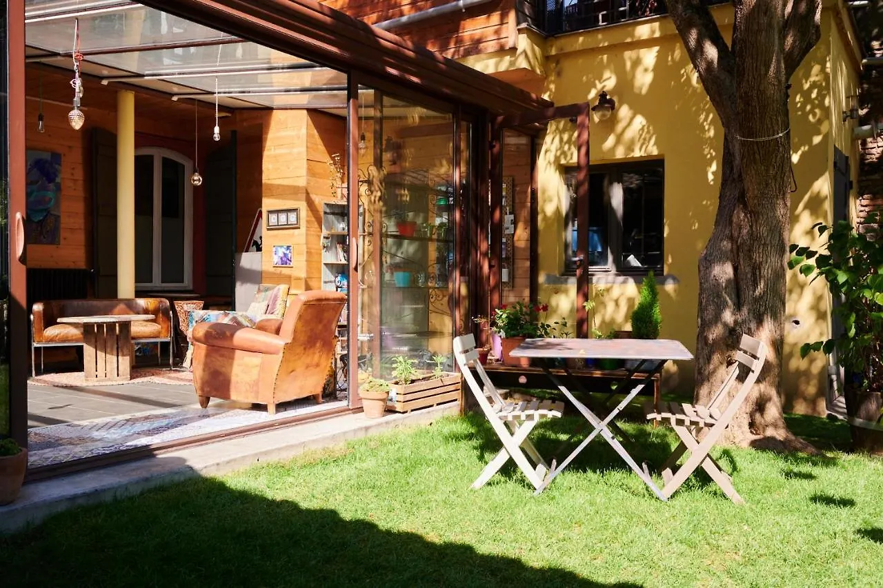 Maison Anjali Tolosa 2*,  Francia